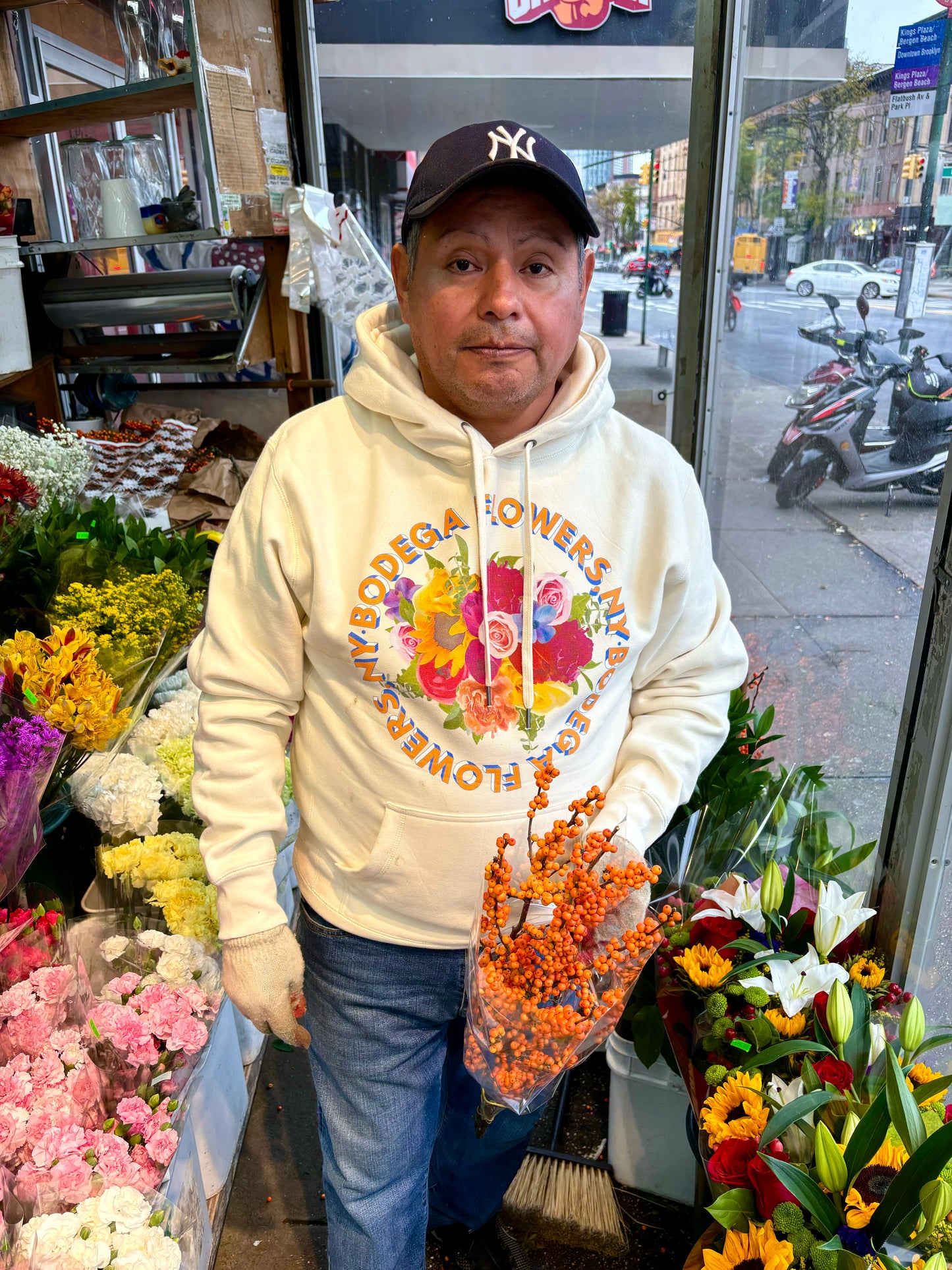 BODEGA FLOWERS - HOODIE